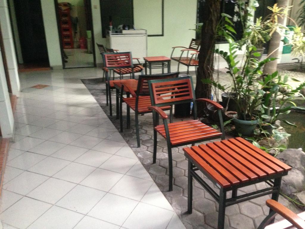 Global Inn Keluarga Sedati Exteriér fotografie