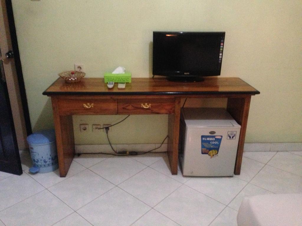 Global Inn Keluarga Sedati Pokoj fotografie