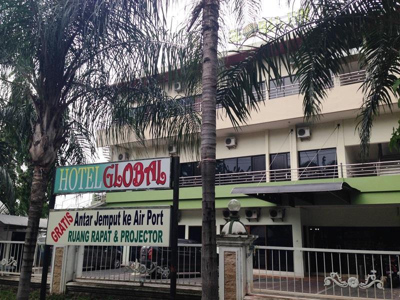 Global Inn Keluarga Sedati Exteriér fotografie